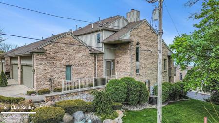 1935 River Road