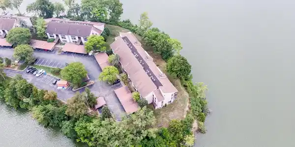 510 Cliffs Drive Unit 306C