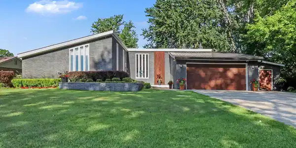 310 Pine Tree Rd Road