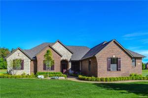 990 WATERSMEET Drive