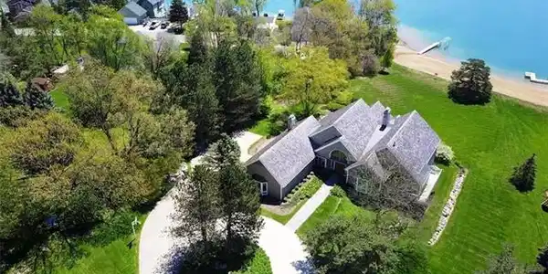 15145 PINEWOOD Trail