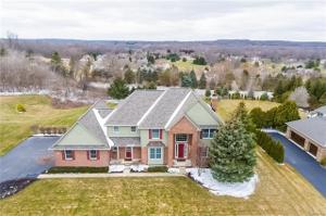 7706 Parkcrest Circle
