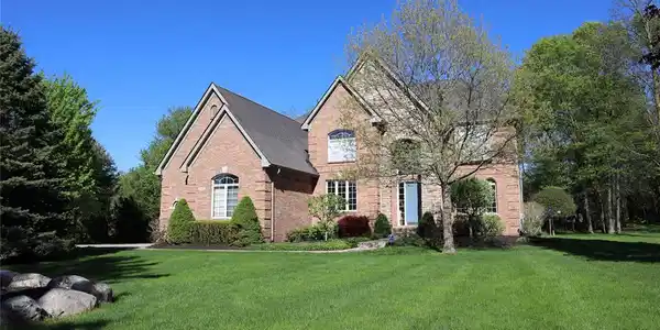 1655 EAGLE Trail