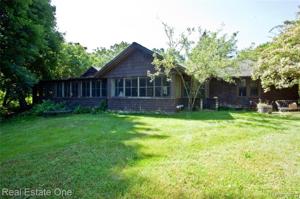 450 GALLOGLY Road