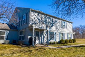2733 FOX HOLLOW Court