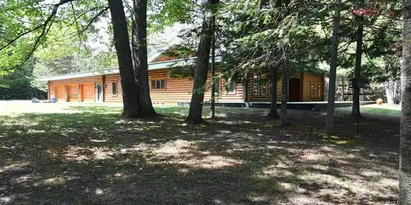 5166 HARDWOOD Trail