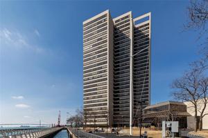 1001 W JEFFERSON AVE # 300/21J