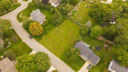 6879 Vista De Oro NE Drive
