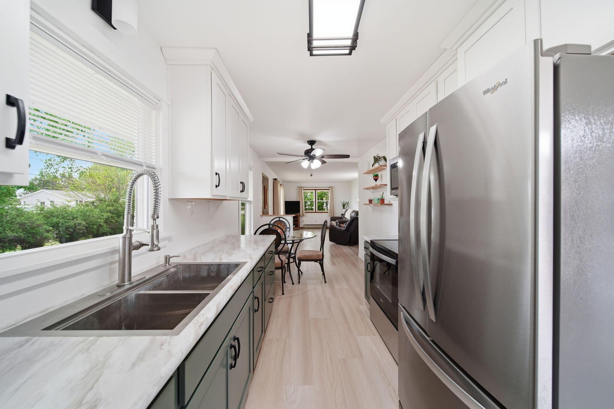 Image 4: 12-web-or-mls-DSC06308