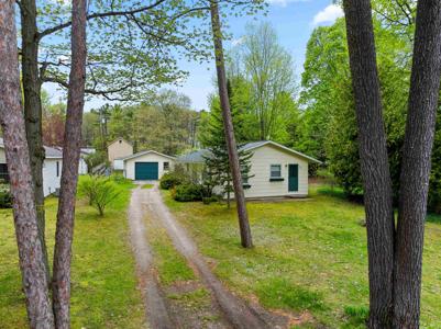806 Livingston Street