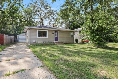3729 Grape Avenue