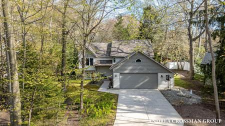 2333 Eagle Drive