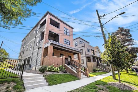 826 Fairview Avenue