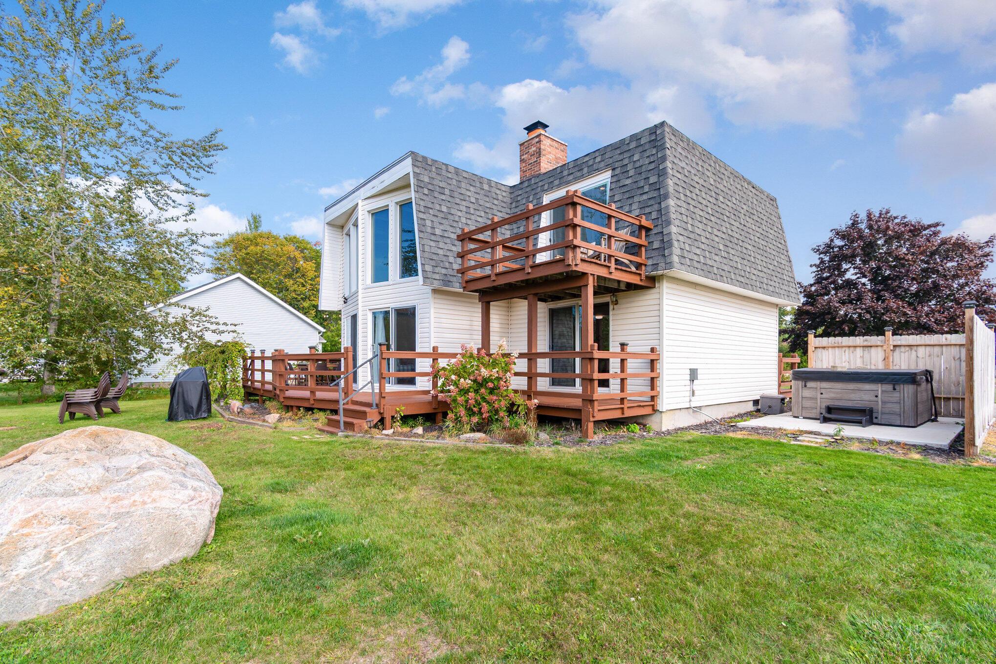 Image 3: 022_next_door_photos_121_3-edit_33