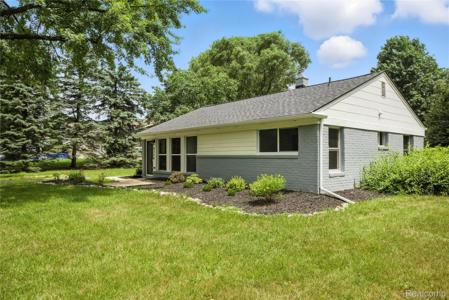 4736 Summerhill Drive