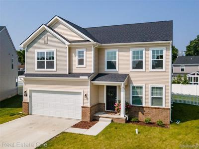 520 Lake Village