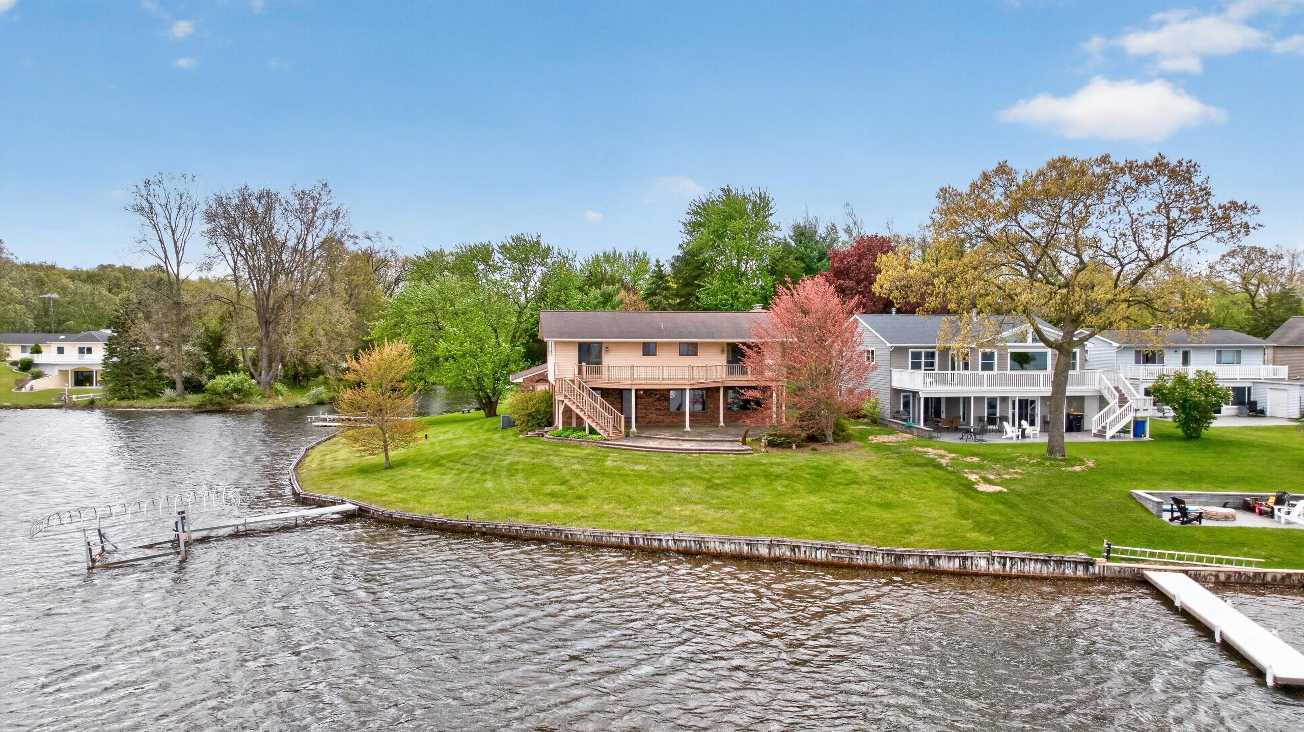Image 4: 332 Riviera Dr Brooklyn MI (Aerials) - 6