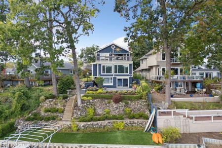 3806 ISLAND PARK Drive