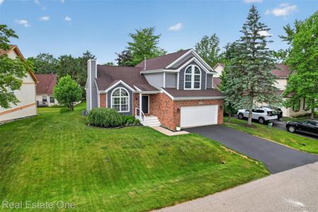 475 Court Lane