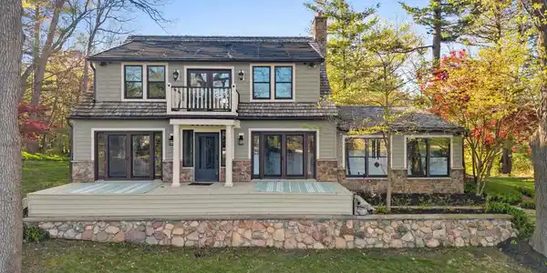 1071 Nakomis Trail