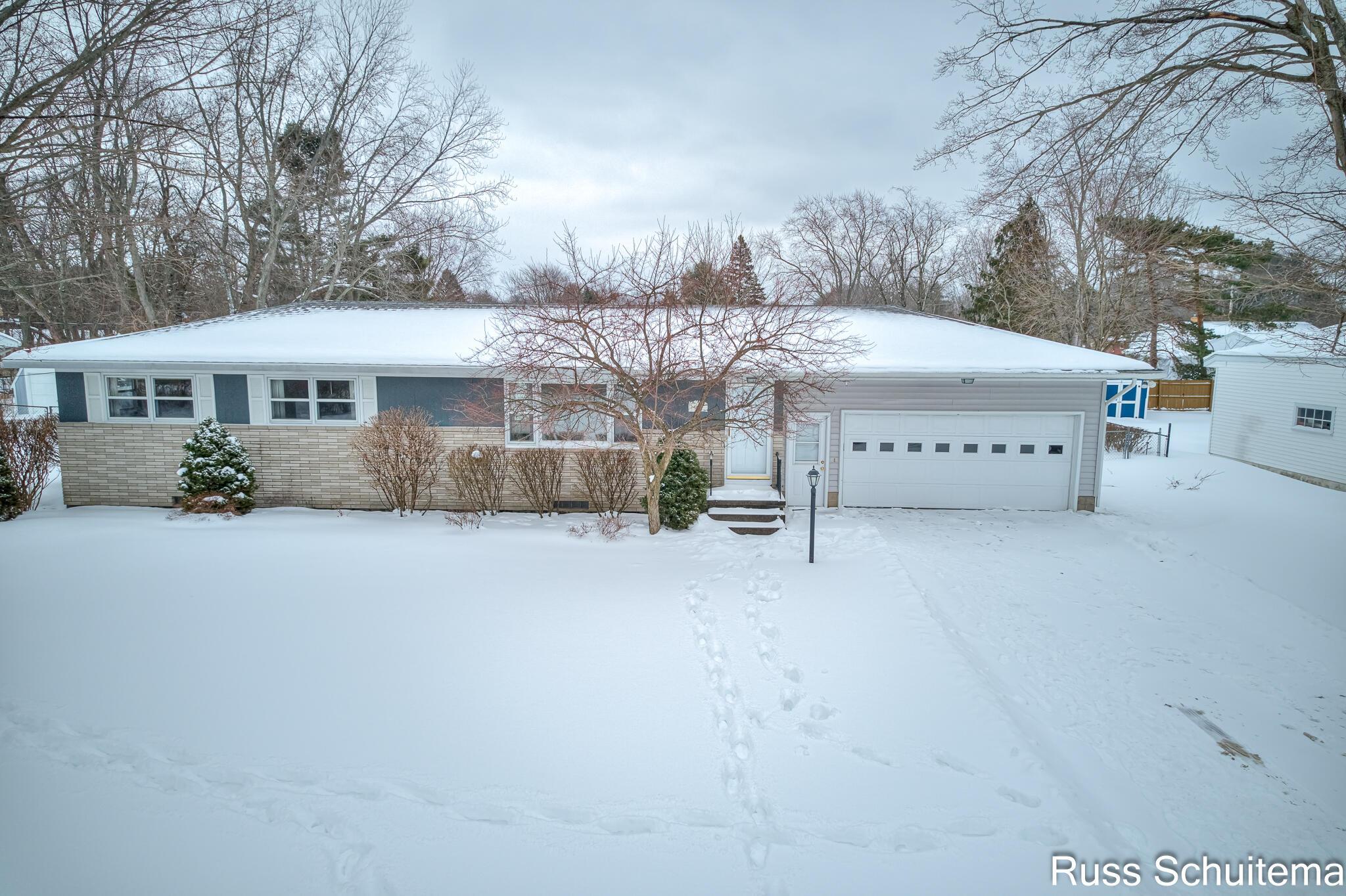 Image 4: 5080 McDowell St (4 of 43)