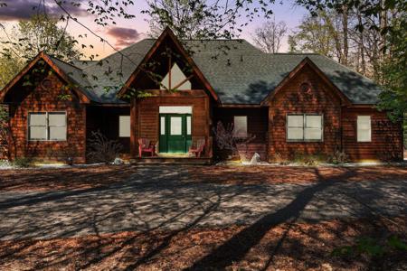 4854 Forest Trail