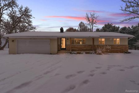 1875 Gray Road