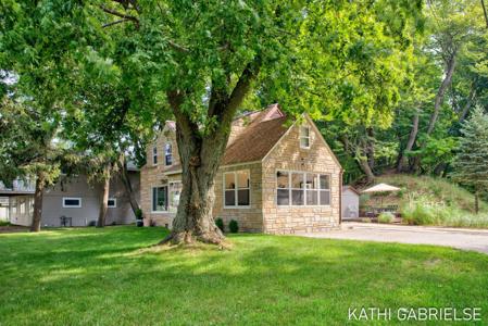 19196 North Shore Drive