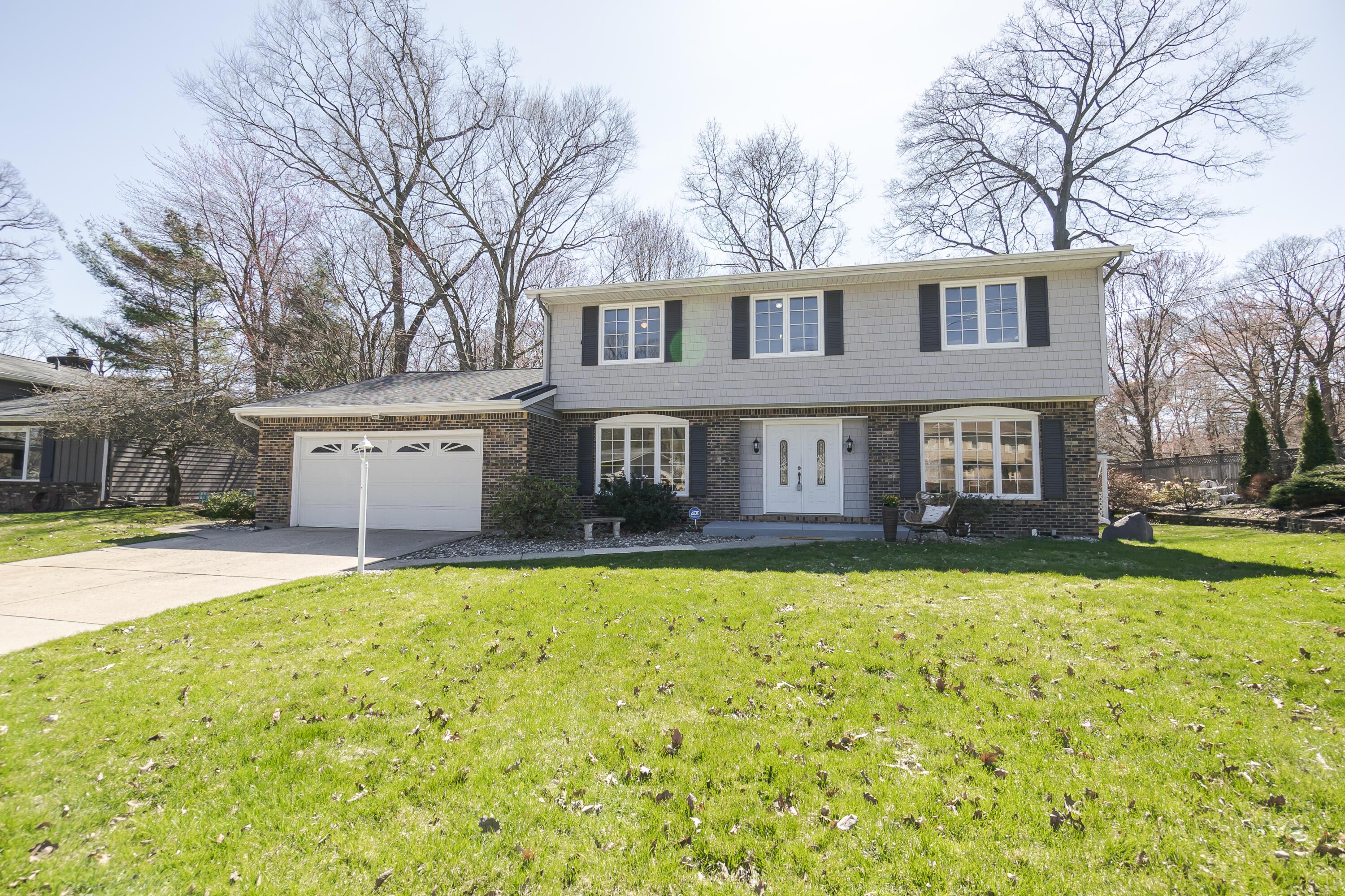 Image 3: 16230 Woodcrest-93