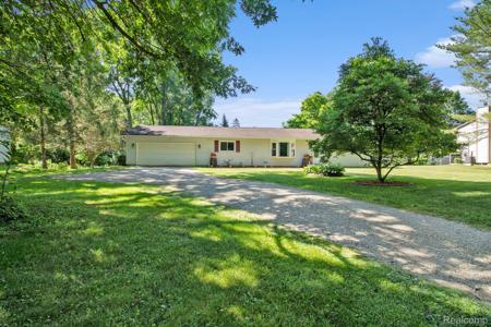 1315 BEAVERBROOK Drive