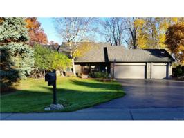 7845 DEERHILL