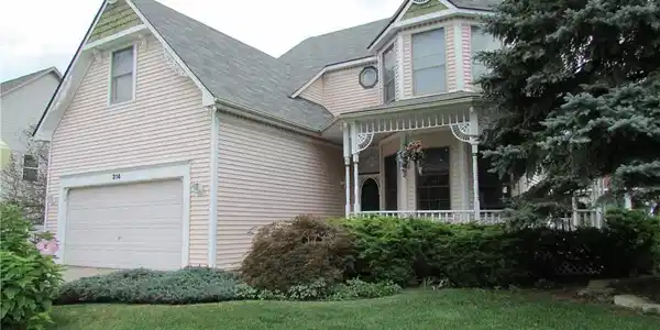 314 OXFORD LAKE Drive