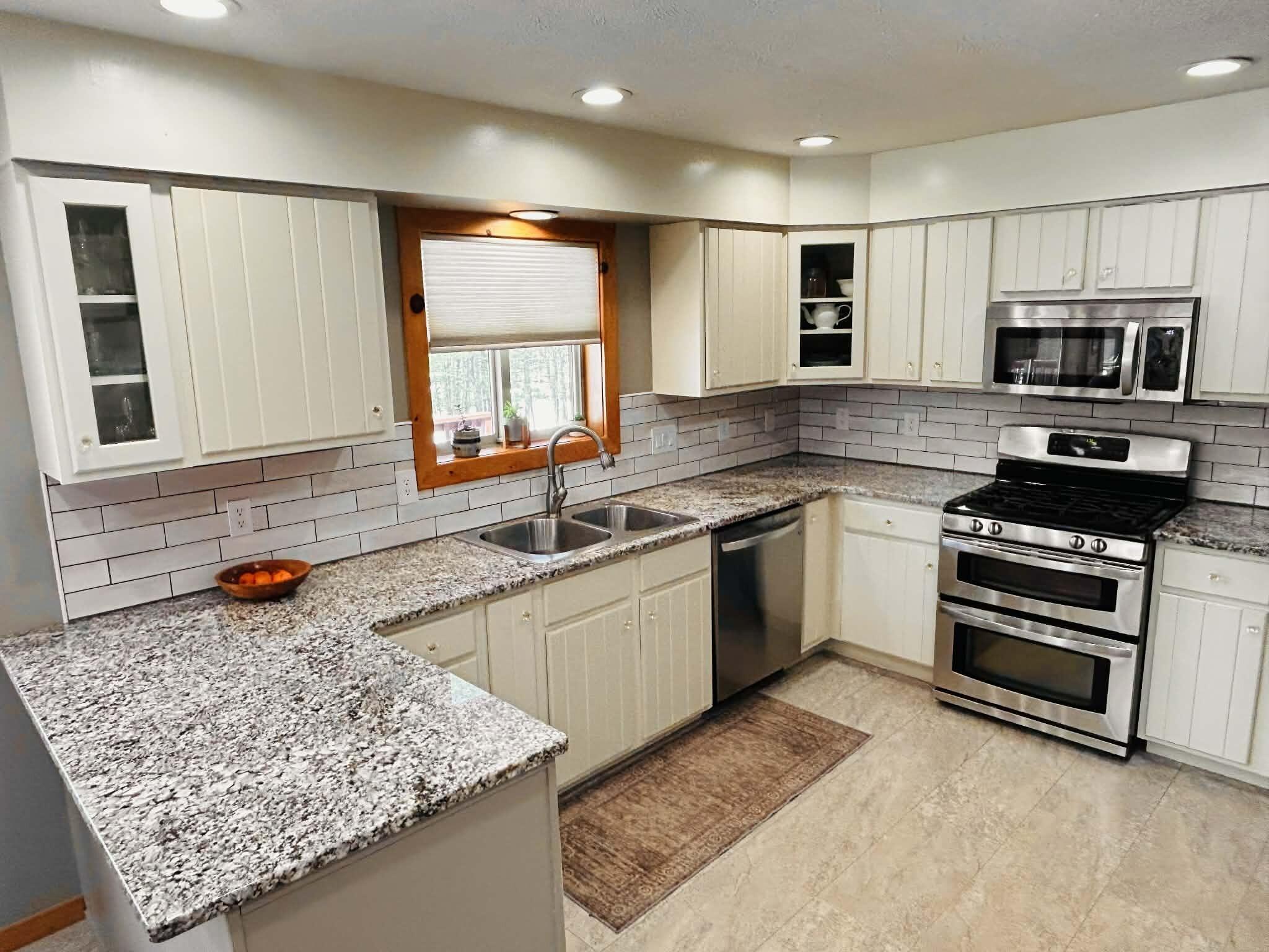 Image 4: f651add2-f45a-436c-b5b9-325ebccec621