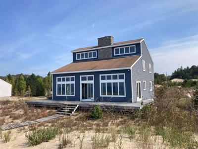 14207 N Cathead Bay
