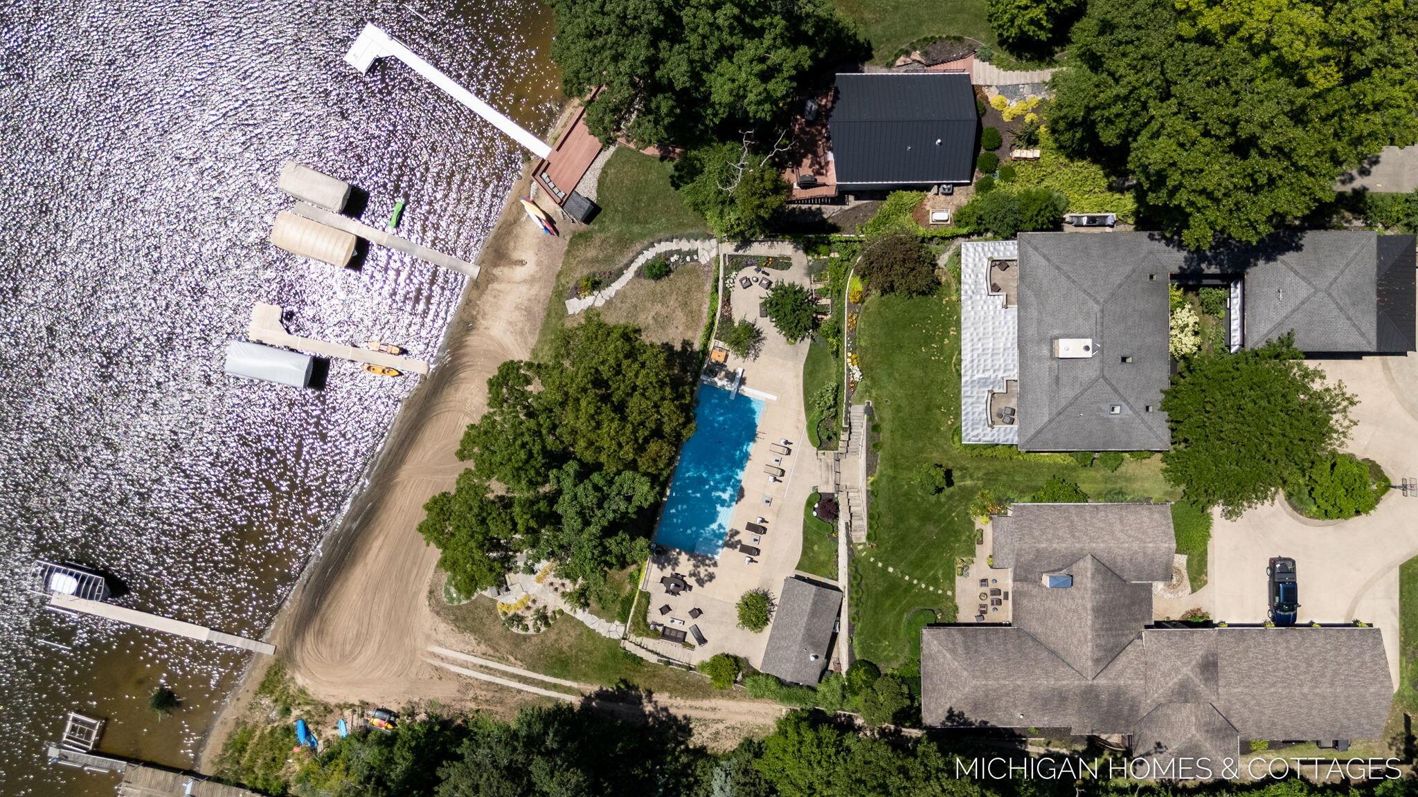 Image 2: 5-web-or-mls-3192-beach-trail-dr