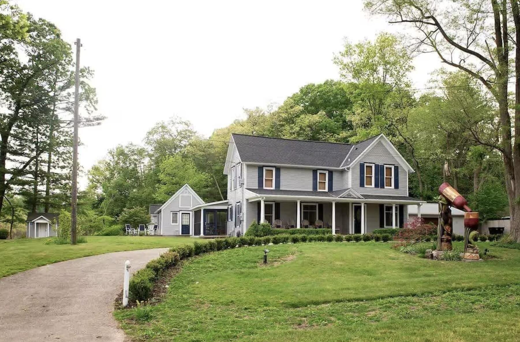 Image 4: 300 Ferry 4 Exterior