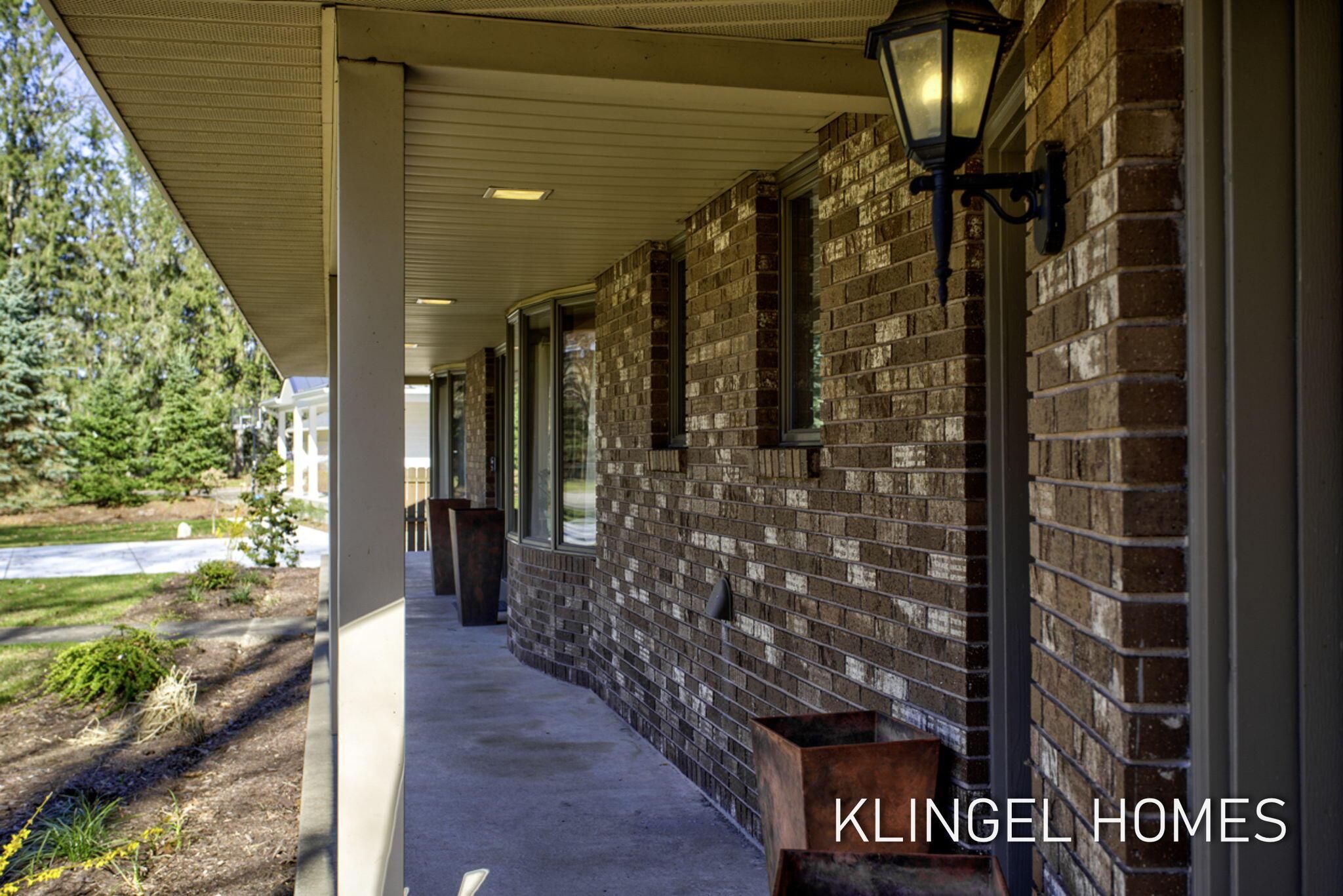 Image 3: 237-web-or-mls-19094-walden-dr