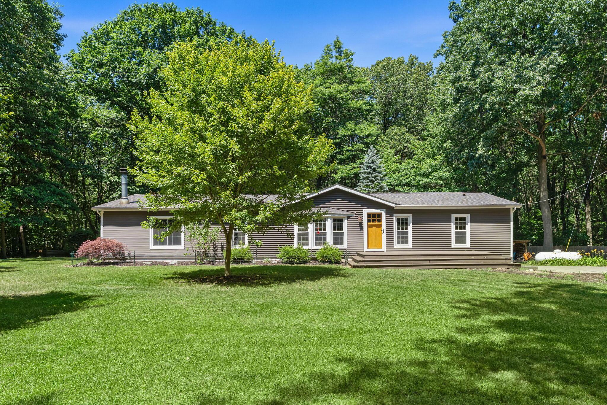 Image 1: 2944 64th St, Fennville