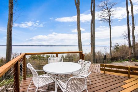 1451 S Bay View Trail