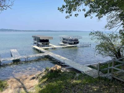 8923 SE Torch Lake