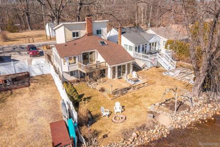 2830 N DUCK LAKE Road