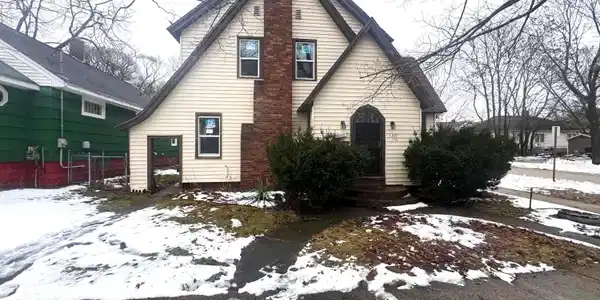 1320 6th Street