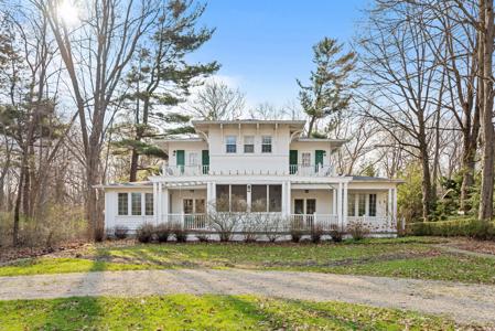 14895 Lakeshore Road