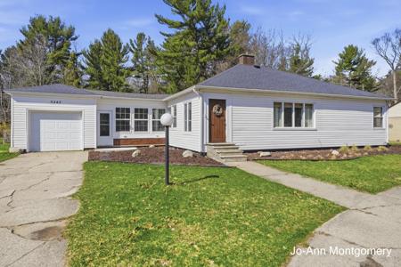 5247 Lake Harbor Road