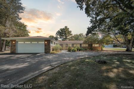 1081 Pawgrove Court
