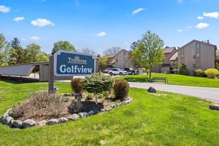 5542 Golfview Court