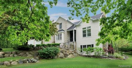 16146 Valcrest Drive