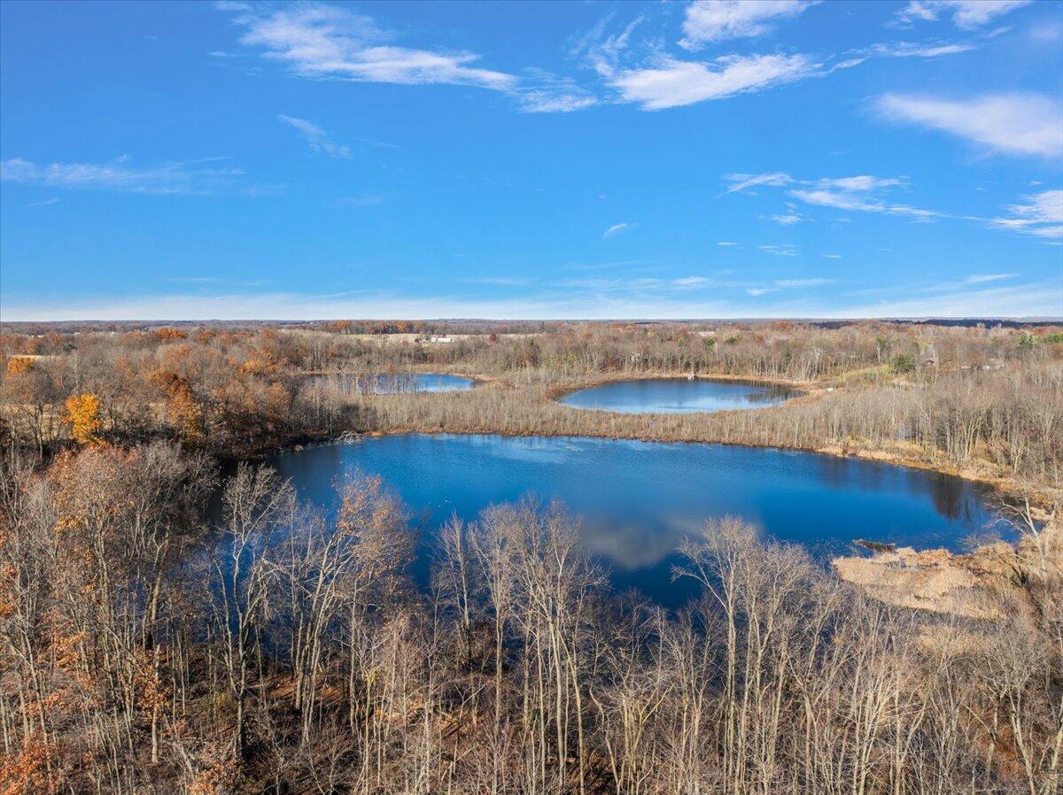 Image 4: 24-12379 Jenks St-24