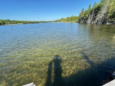 000 Clam Lake Road
