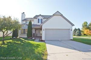 5720 SHANNON Lane